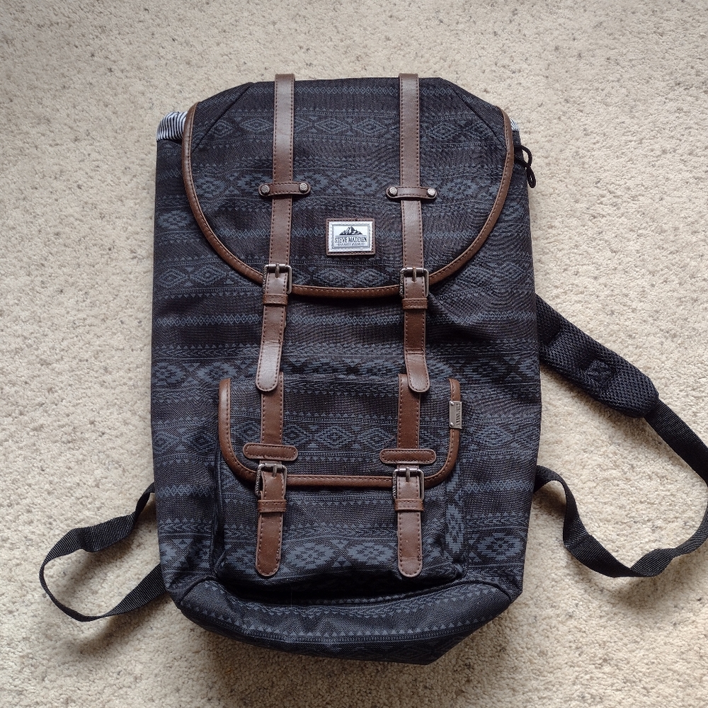 Steve Madden Barnett Avenue backpack